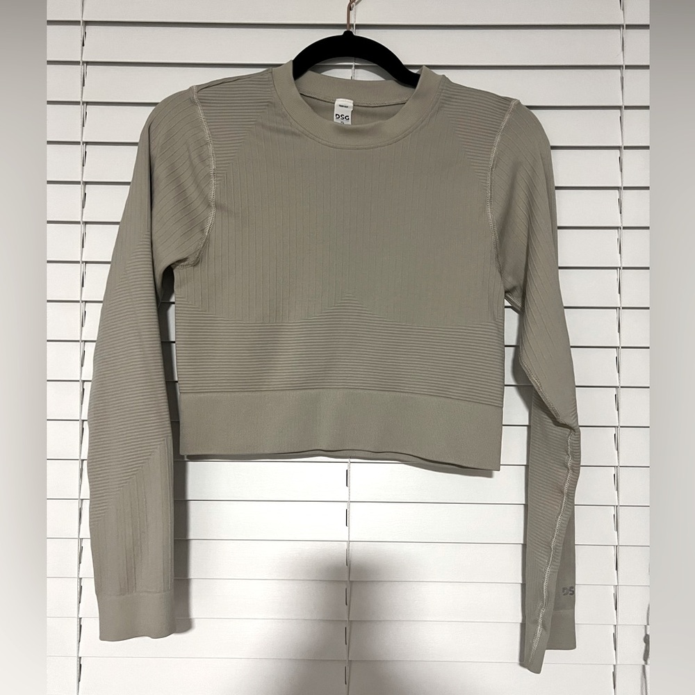DSG Long Sleeve Athletic Top